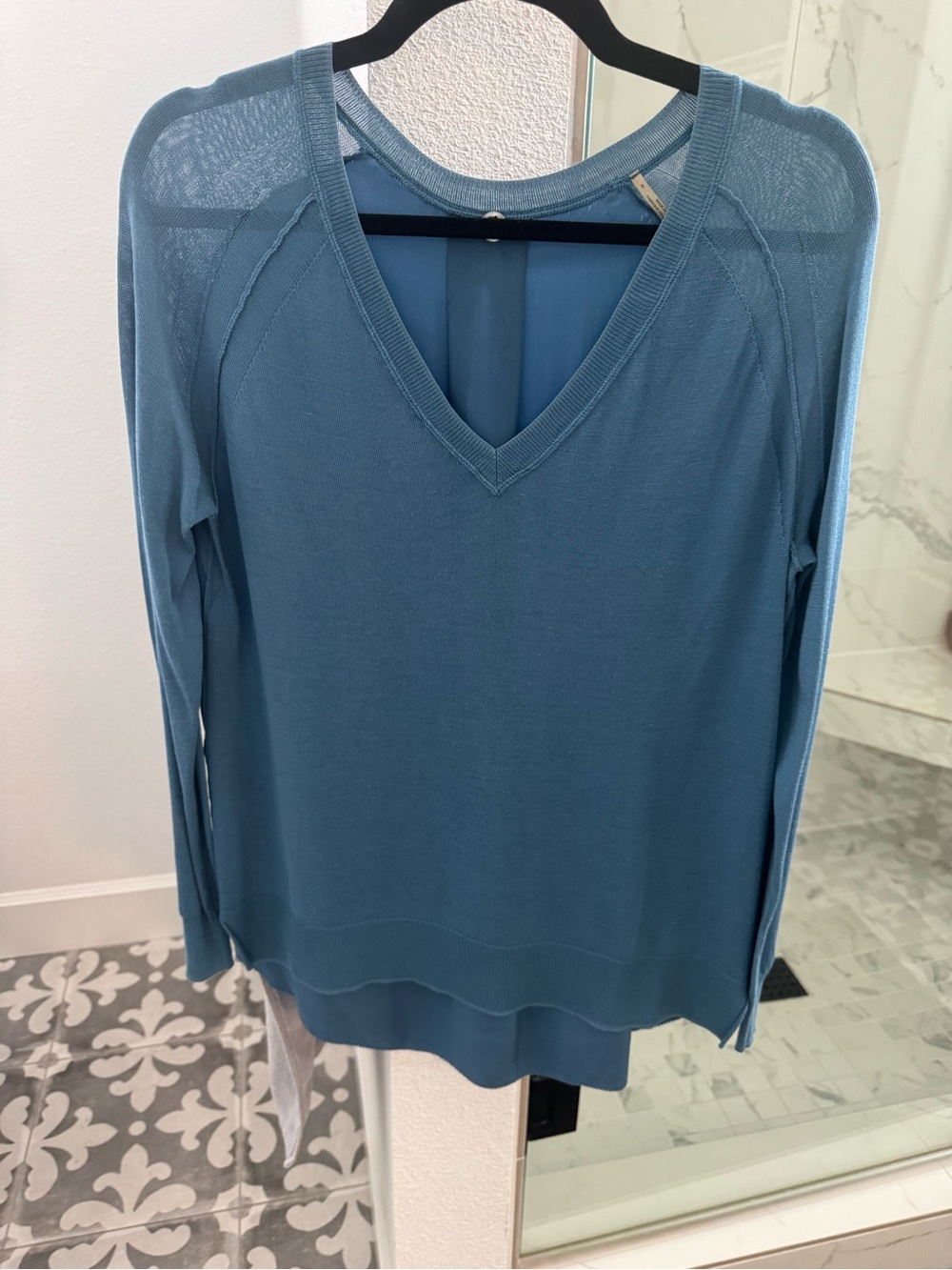 Margaret O’Leary silk back Light Blue V-Neck Lightweight Sweater